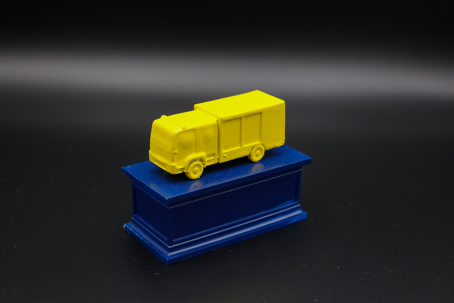 Hilfeleistungslöschgruppenfahrzeug "HLF" - Maßstab 1:100