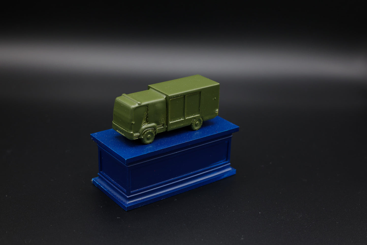 Hilfeleistungslöschgruppenfahrzeug "HLF" - Maßstab 1:100